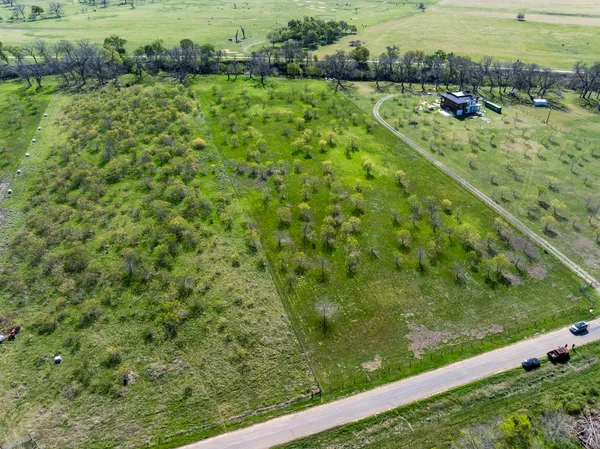 $200,000 | 2151 County Road 429, Rockdale, TX 76567