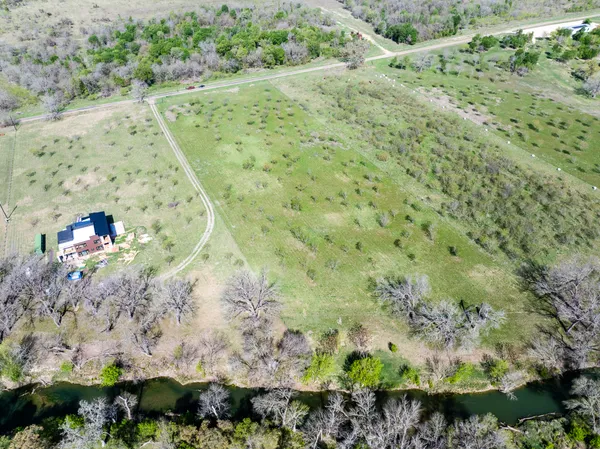$200,000 | 2151 County Road 429, Rockdale, TX 76567