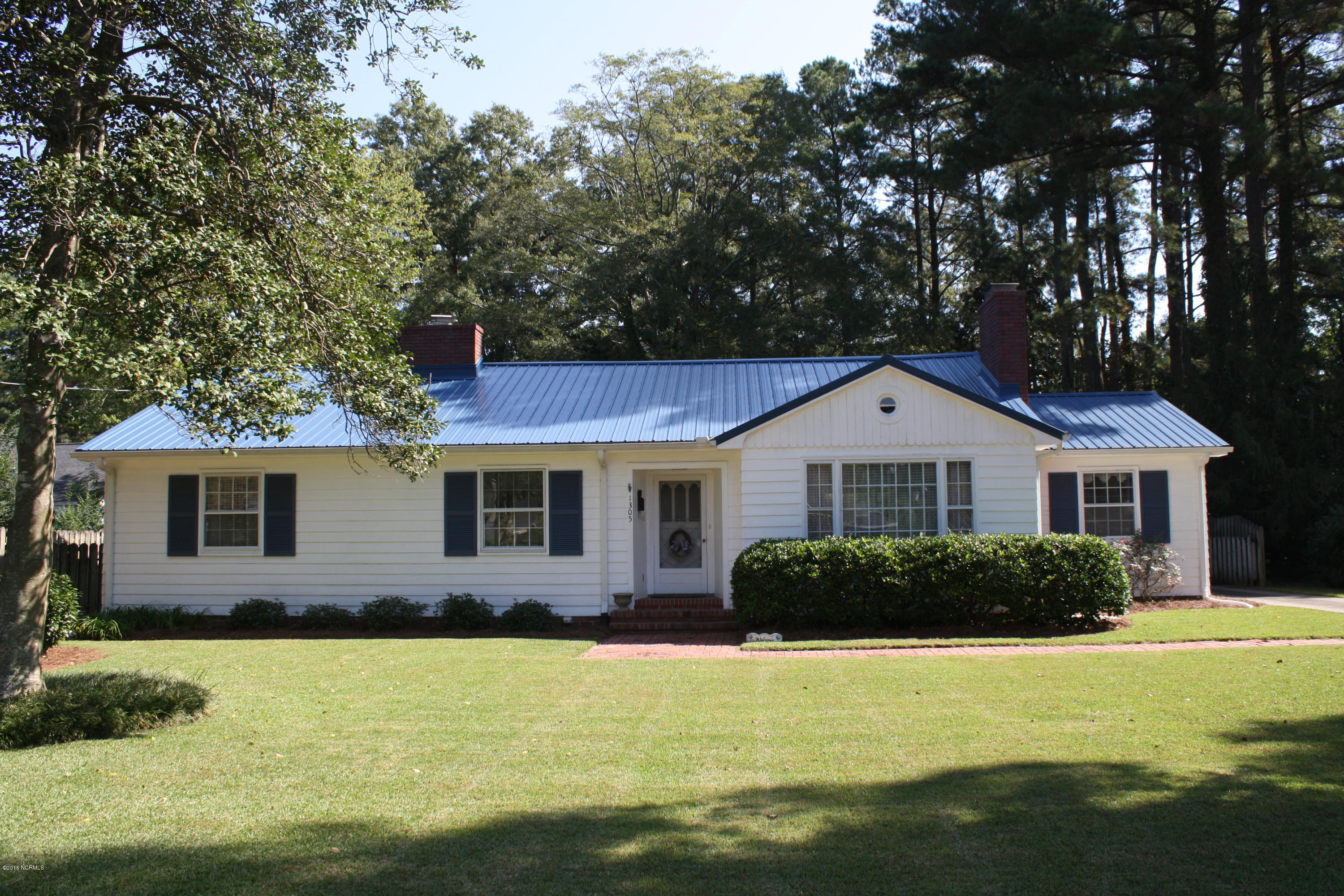 1305 Carey Road Kinston, NC 28501 - Photo 1 of 17 main