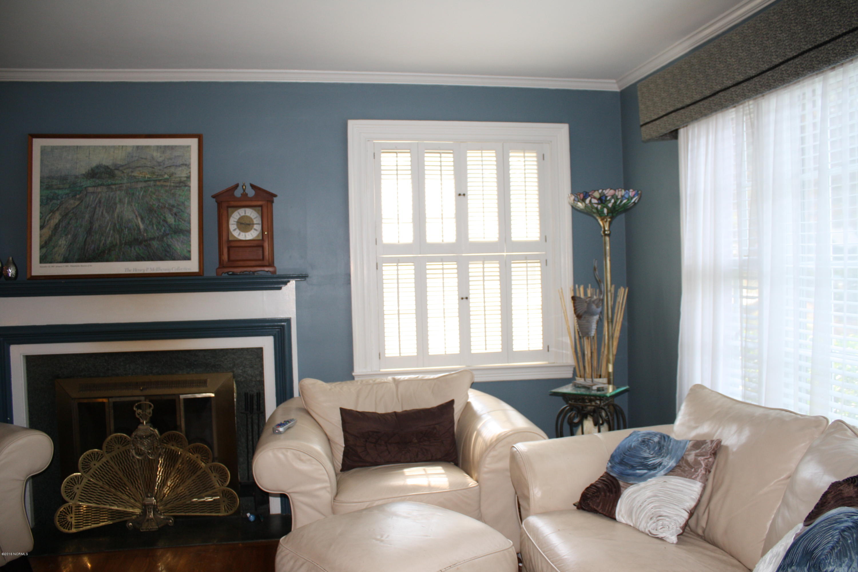1305 Carey Road Kinston, NC 28501 - Photo 8 of 17 Family Room 2