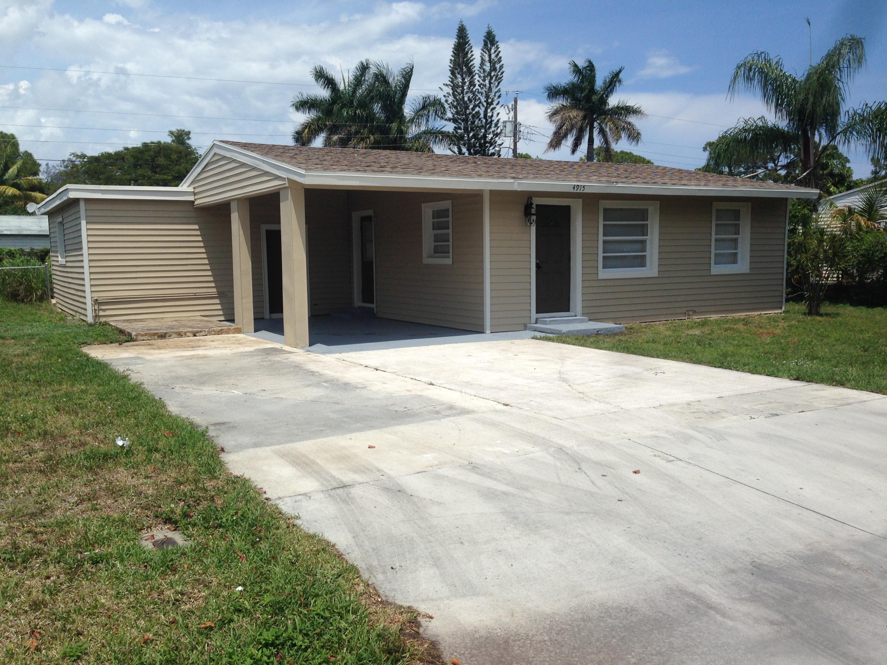 4915 Navarre Road Lake Worth, FL 33463 - Photo 2 of 13 IMG_2824