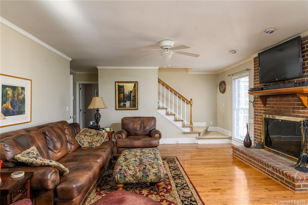 11019 Idlewild Road Matthews, NC 28105 - Photo 8 of 41 Gallery Image 8