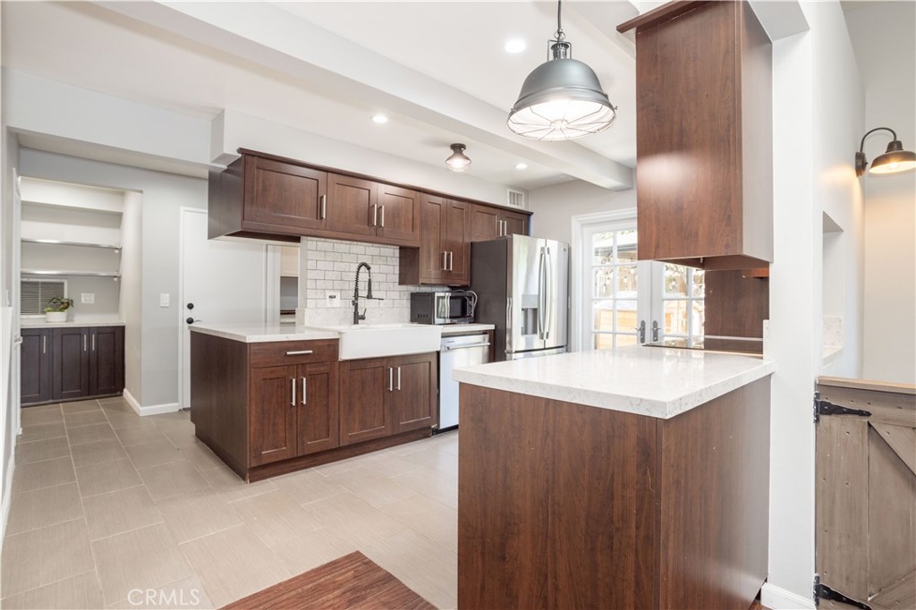 7450 Webb Road Chatsworth, CA 91311 - Photo 9 of 52