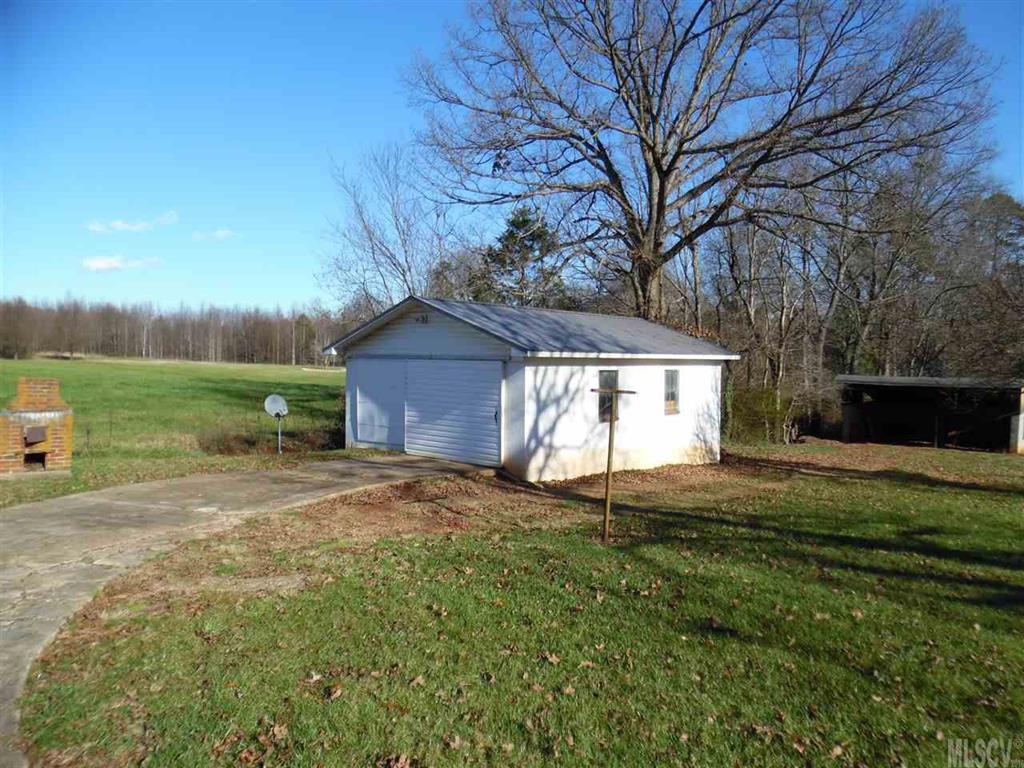 1126 Caleb Setzer Road Newton, NC 28658 - Photo 6 of 12 Gallery Image 6