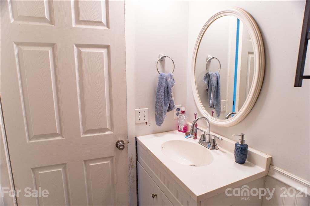 670 Coffee Branch Road Canton, NC 28716 - Photo 14 of 29 Gallery Image 14