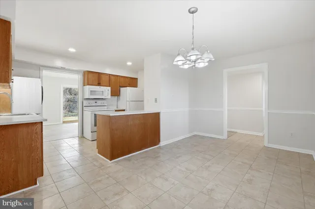 $350,000 | 1023 A Margate Court, Sterling, VA 20164