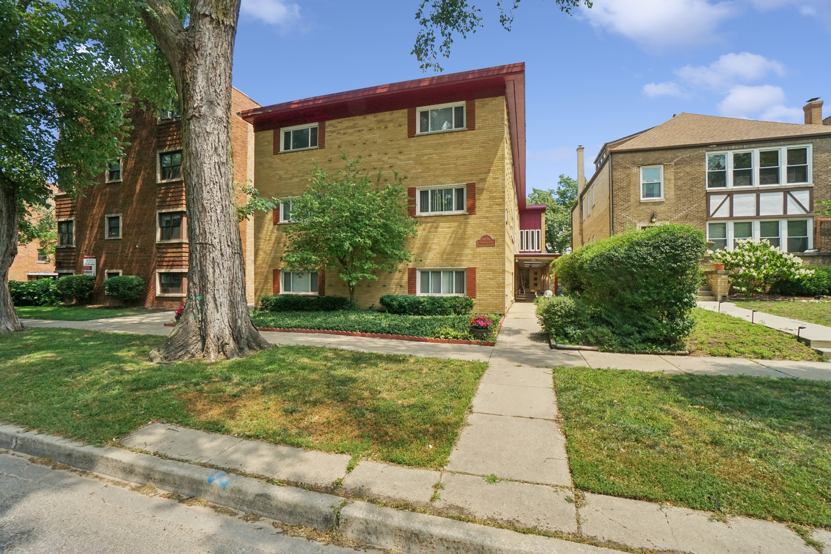 547 Sheridan Road, Unit 3W Evanston, IL 60202 - Photo 2 of 15 Gallery Image 2