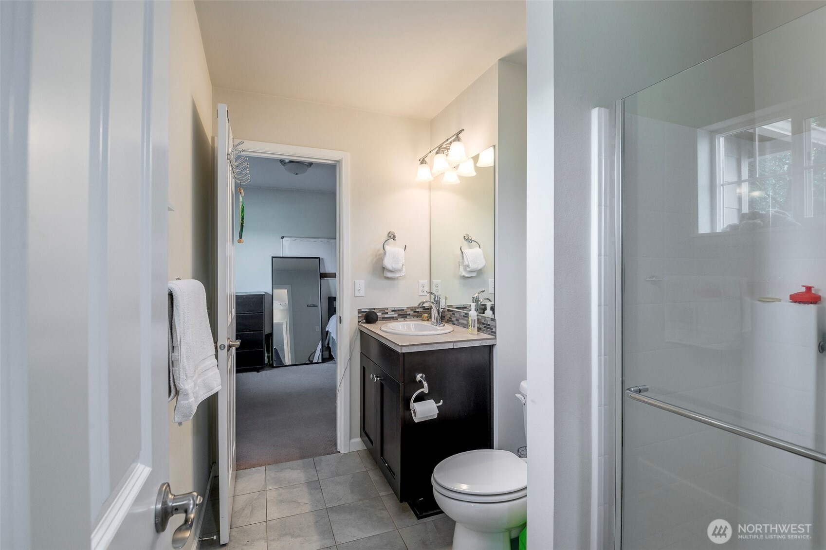 18930 179th Place Southeast Renton, WA 98058 - Photo 17 of 34