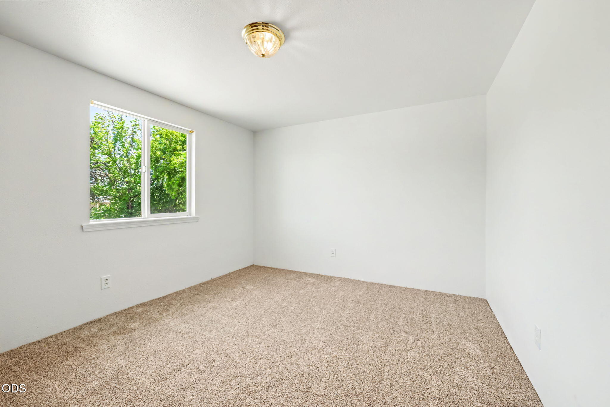 5595 Table Rock Road Central Point, OR 97502 - Photo 31 of 43