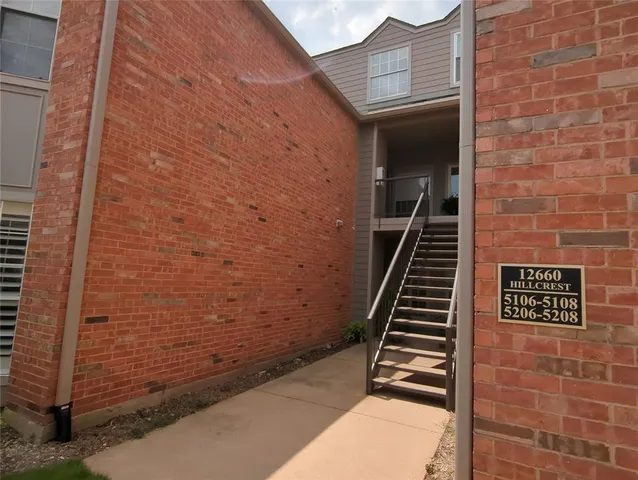 $1,895 | 12660 Hillcrest Road, Unit 5206, Dallas, TX 75230