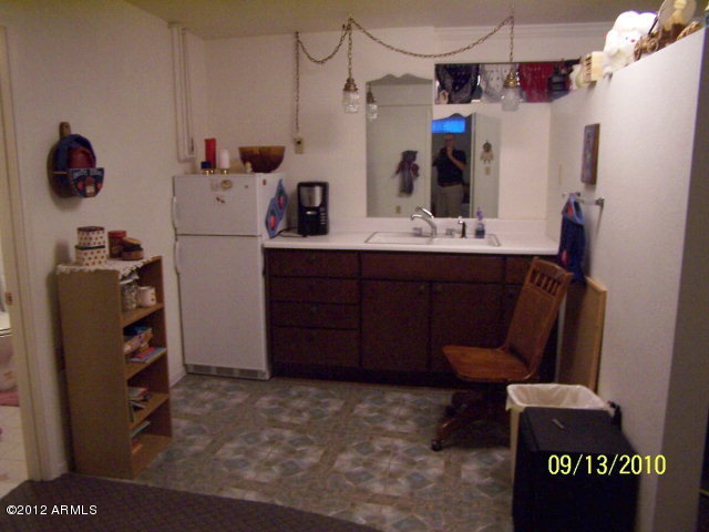 8468 Fossil Creek Road Strawberry, AZ 85544 - Photo 9 of 20 Downstairs Kitchen