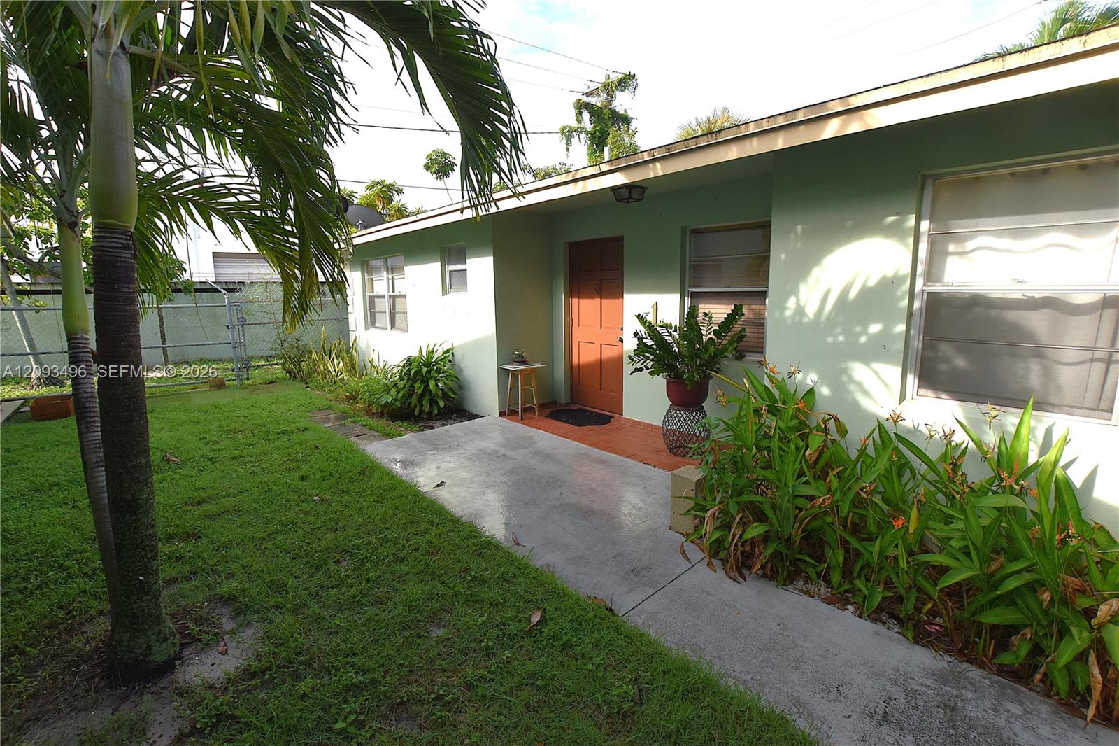 418 Conniston Road West Palm Beach, FL 33405 - Photo 2 of 51 Gallery Image 2