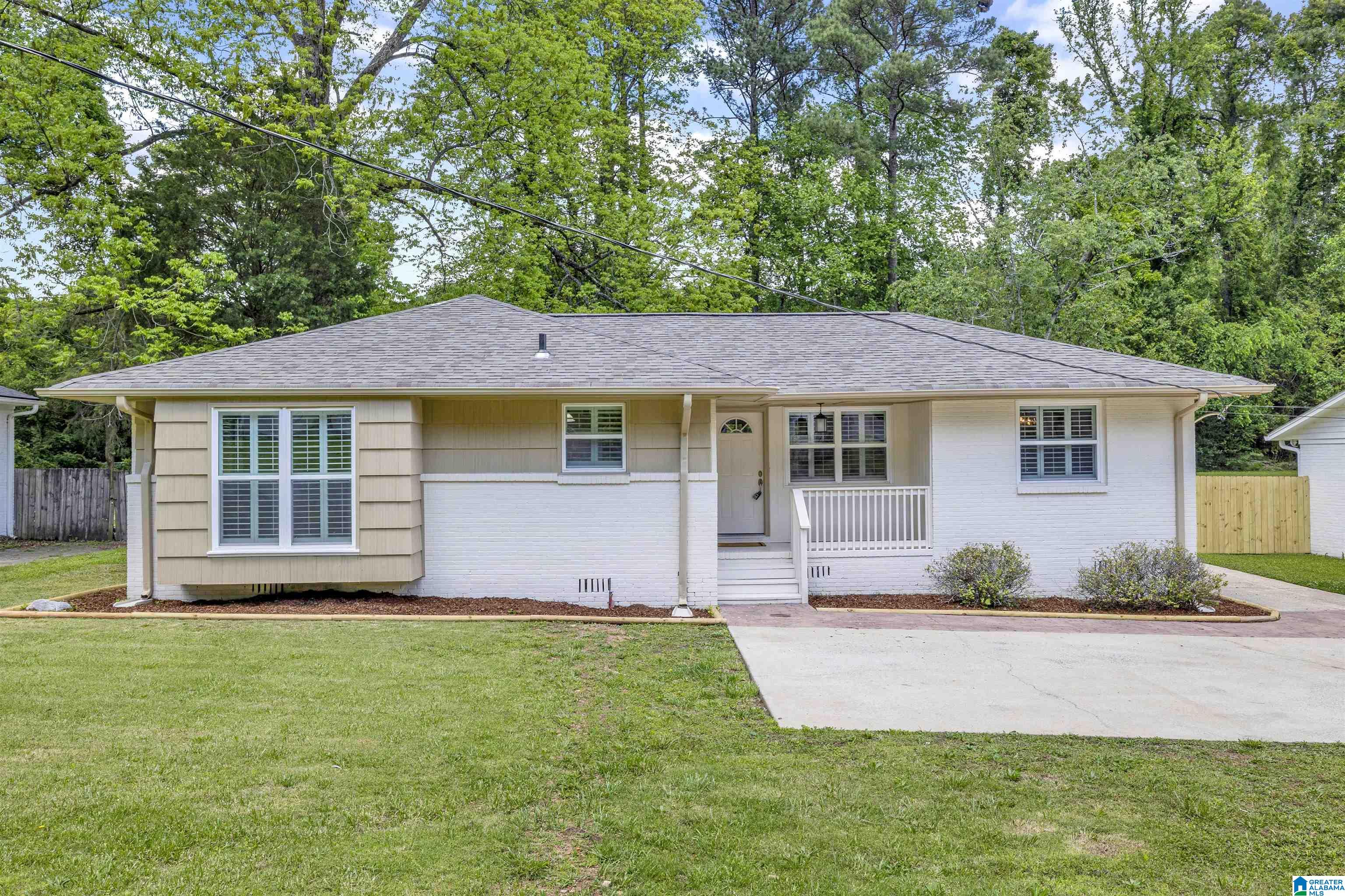 1620 Cresthill Road Birmingham, AL 35213 - Photo 2 of 32
