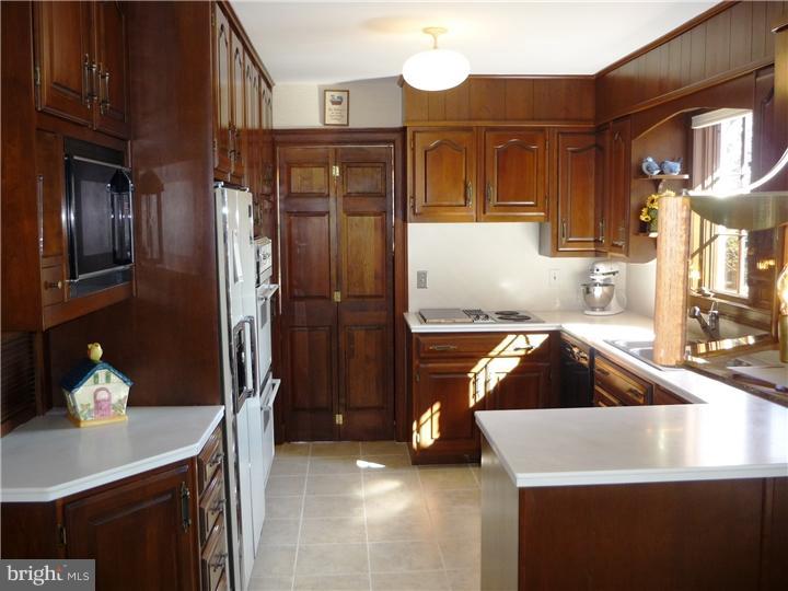 6 Bridleshire Road Newark, DE 19711 - Photo 5 of 19 Gallery Image 5