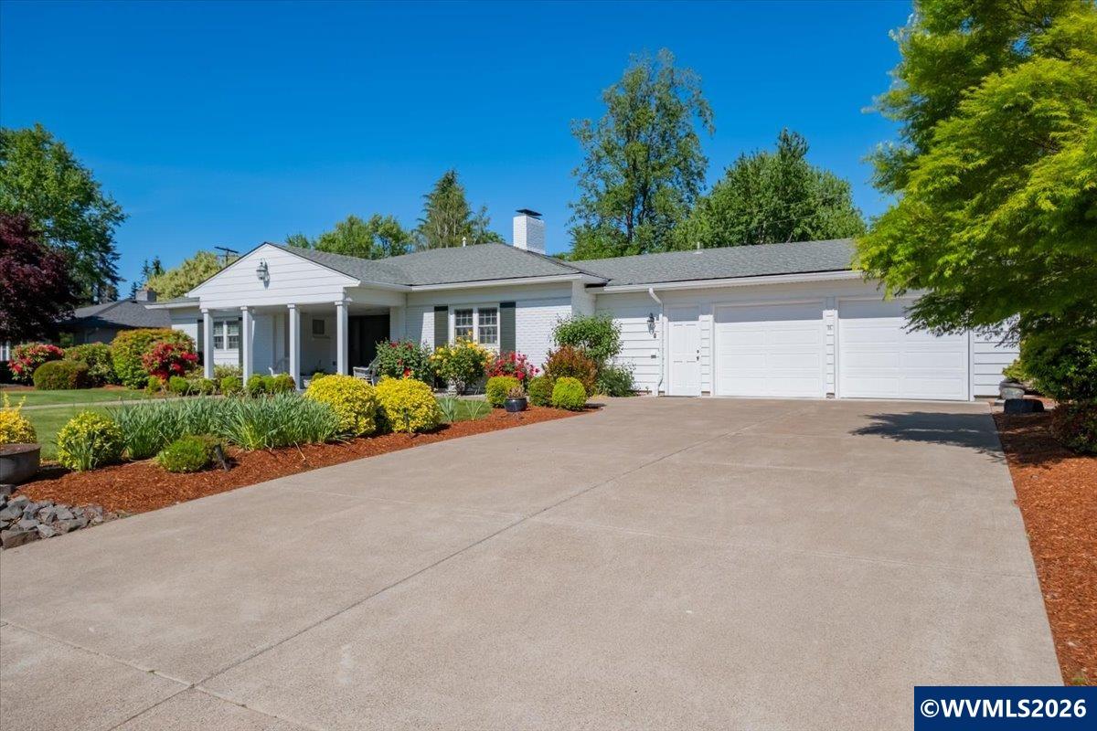 3005 Southwest Liberty Street Albany, OR 97321 - Photo 3 of 50