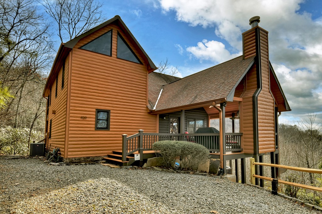 420 Deer Crest Heights Blue Ridge, GA 30513 - Photo 3 of 58