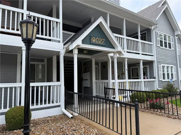 $158,900 | 4027 South Crysler Avenue, Unit 81, Independence, MO 64055