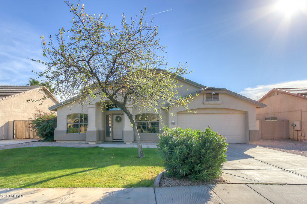 2055 East Smoke Tree Road Gilbert, AZ 85296 - Photo 1 of 44 Front (1)-SMALL