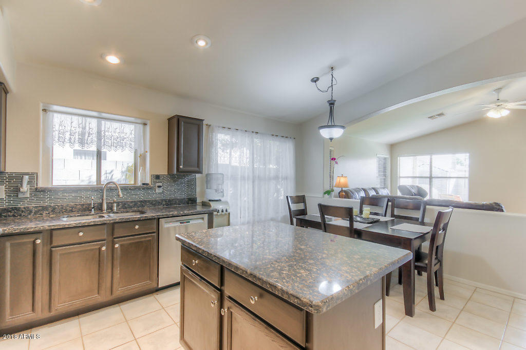 2055 East Smoke Tree Road Gilbert, AZ 85296 - Photo 14 of 44 Kitchen (2)-SMALL