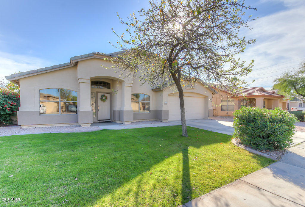 2055 East Smoke Tree Road Gilbert, AZ 85296 - Photo 40 of 44 Front (4)-SMALL