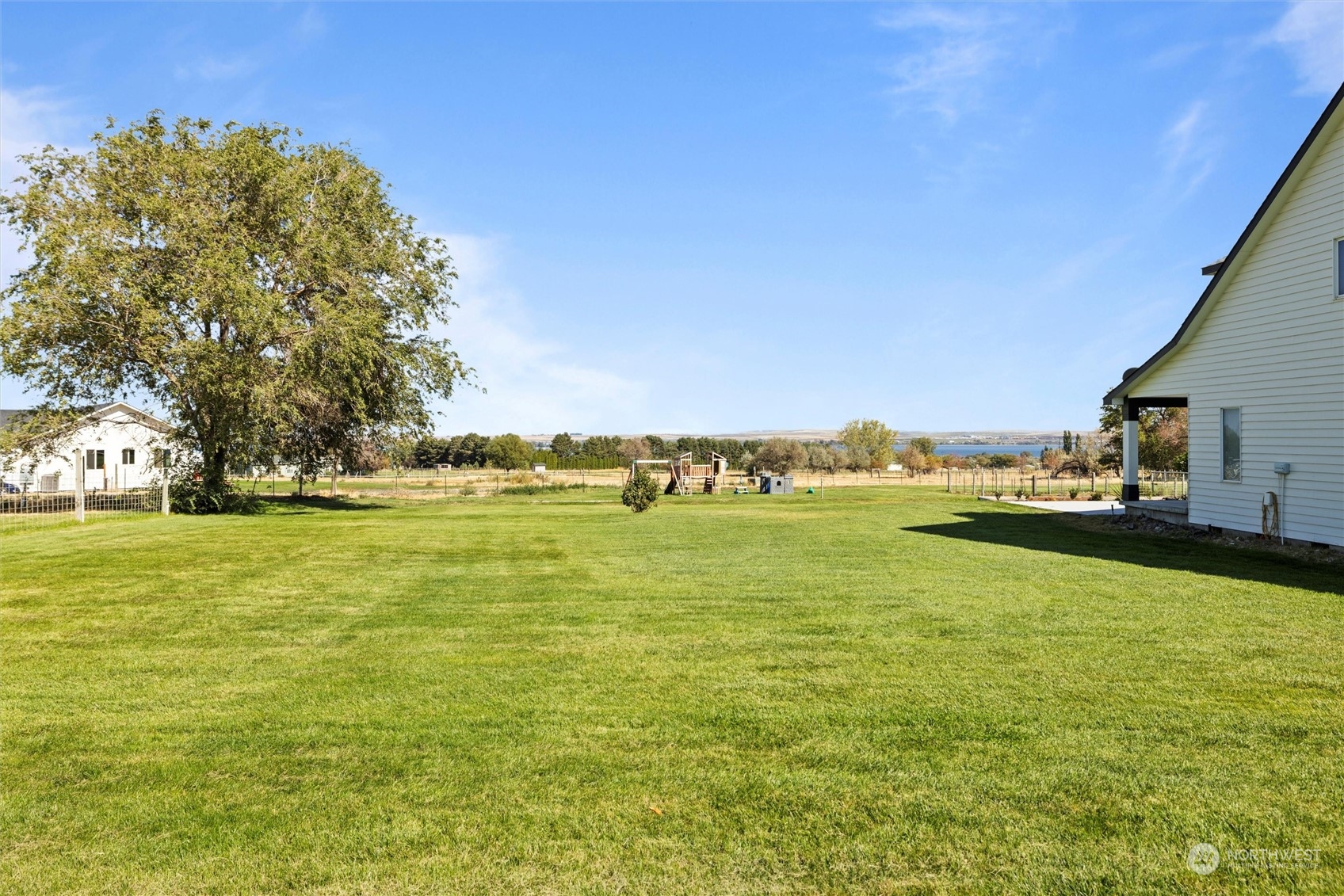 244924 East Hover Road Kennewick, WA 99337 - Photo 24 of 40 Gallery Image 24