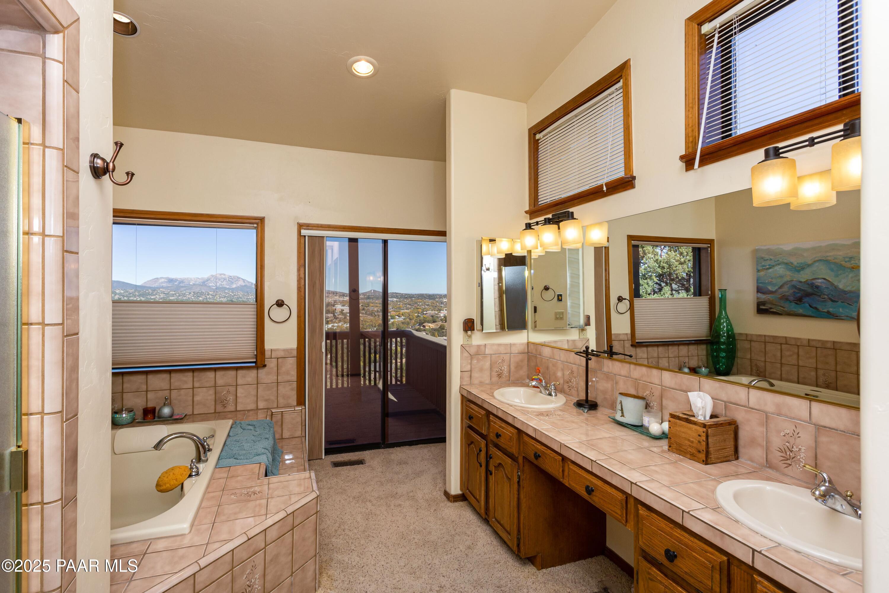 1109 Northwood Loop Prescott, AZ 86303 - Photo 13 of 33 013_Master Bath
