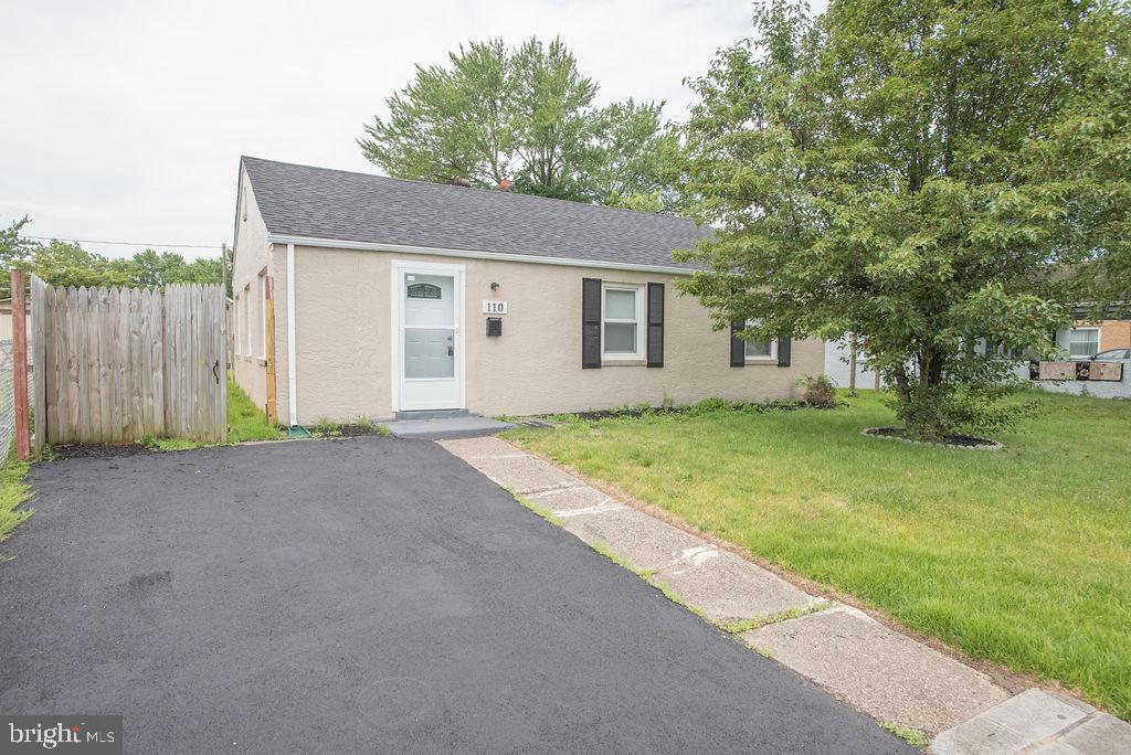 110 Blue Hen Road New Castle, DE 19720 - Photo 1 of 23 Gallery Image 1