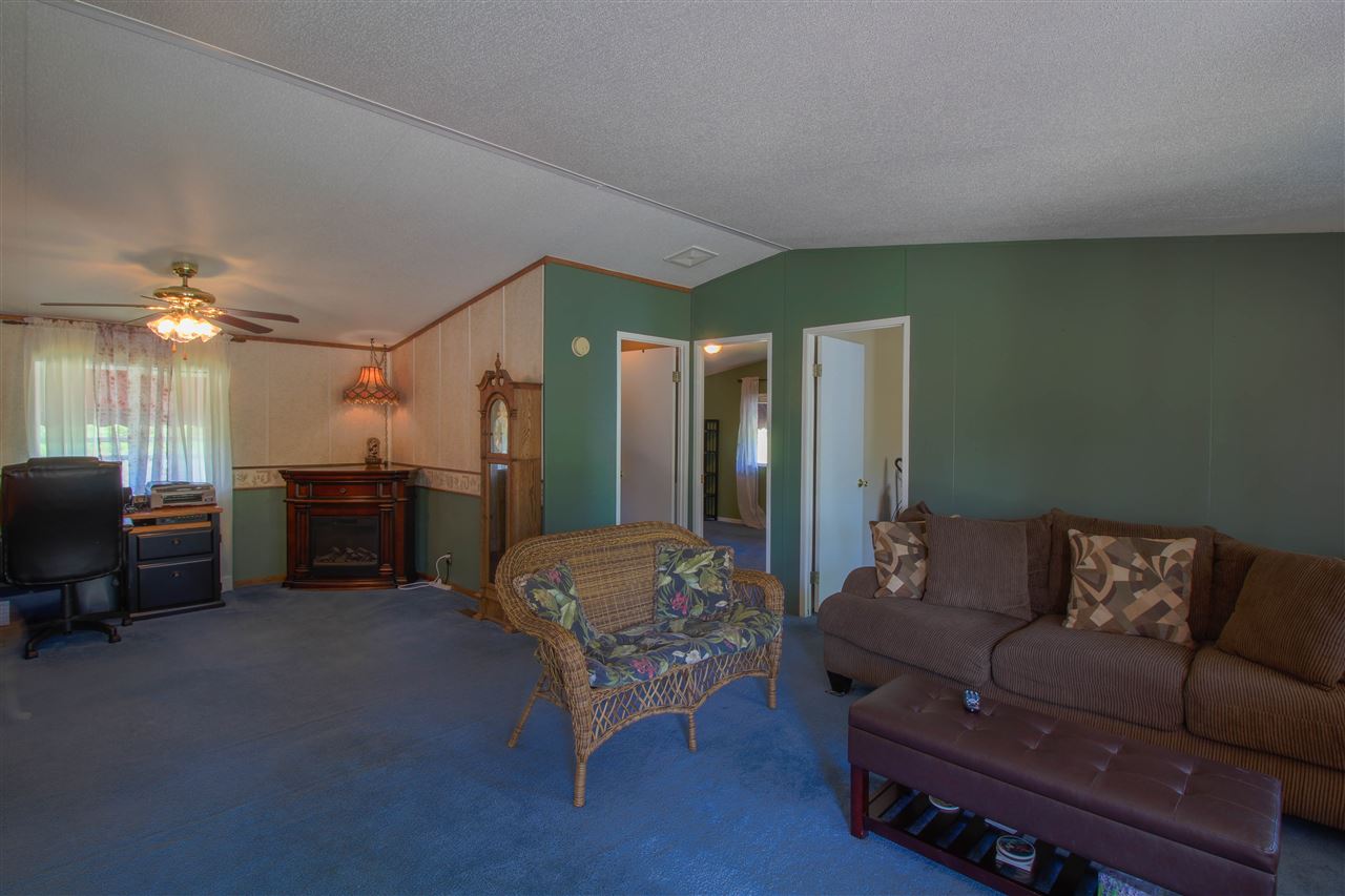 109 West Montgomery Road Deer Park, WA 99006 - Photo 4 of 19 Gallery Image 4