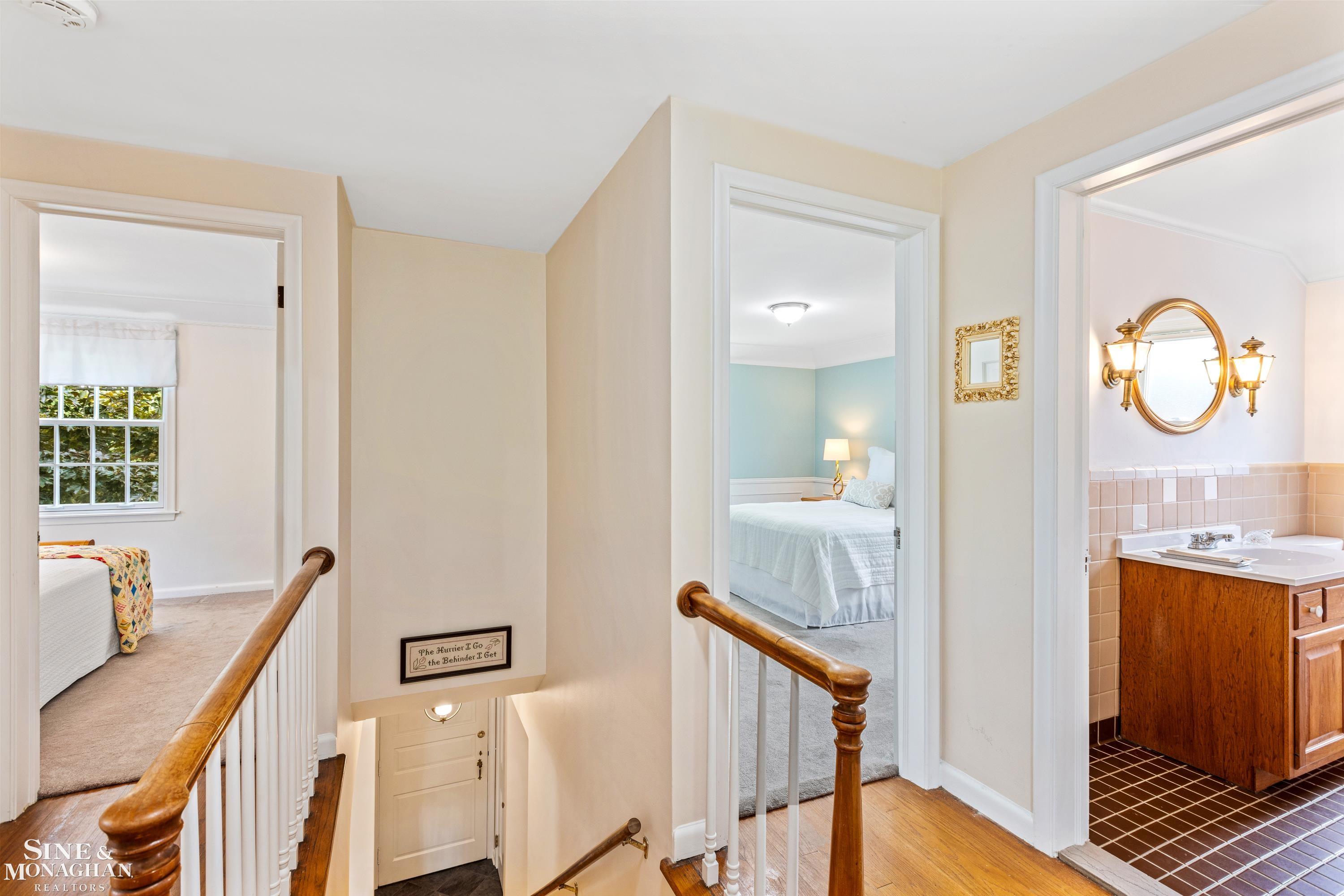 1488 Hampton Road Grosse Pointe, MI 48236 - Photo 12 of 32 50112096-11.JPG