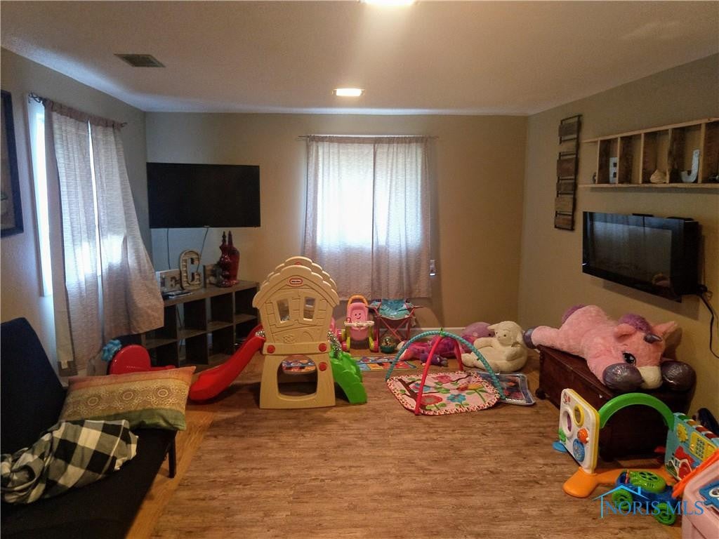 107 South Munson Road Swanton, OH 43558 - Photo 8 of 19 Gallery Image 8