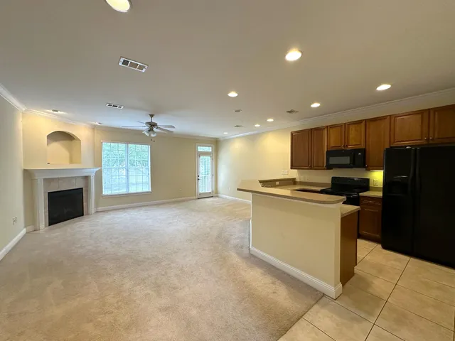 $2,100 | 413 Nathey Avenue, Unit 10, Niceville, FL 32578