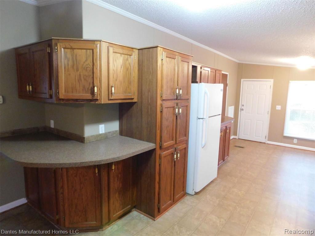 2500 Mann Road Clarkston, MI 48346 - Photo 22 of 37