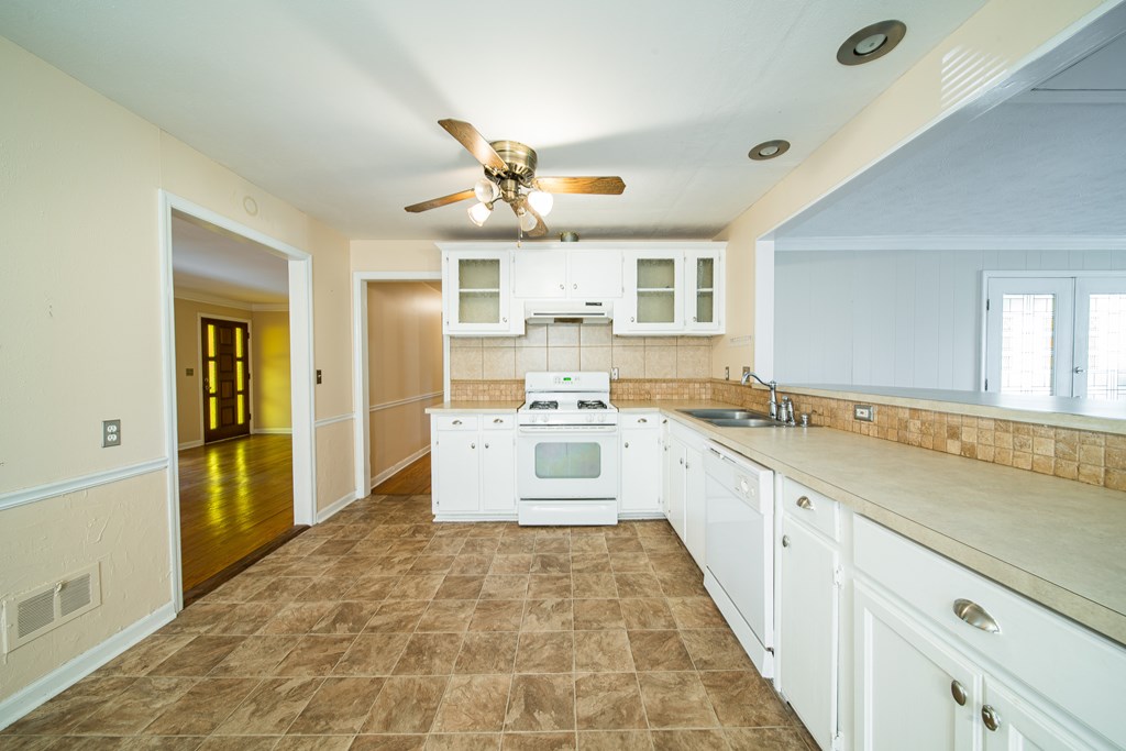6012 Moon Road Columbus, GA 31909 - Photo 5 of 37 Gallery Image 5