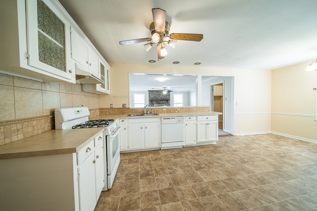 6012 Moon Road Columbus, GA 31909 - Photo 6 of 37 Gallery Image 6