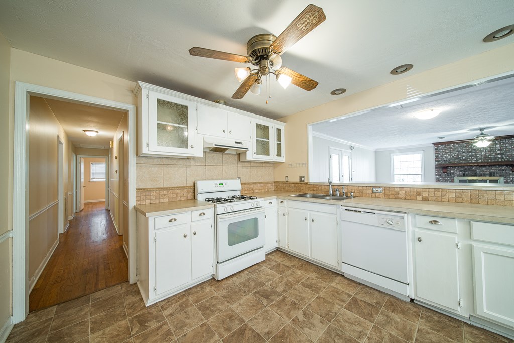 6012 Moon Road Columbus, GA 31909 - Photo 7 of 37 Gallery Image 7