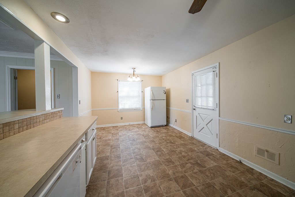 6012 Moon Road Columbus, GA 31909 - Photo 8 of 37 Gallery Image 8