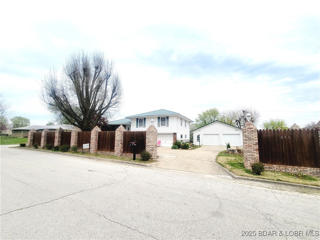 211 Ryan Avenue Tipton, MO 65081 - Photo 1 of 20