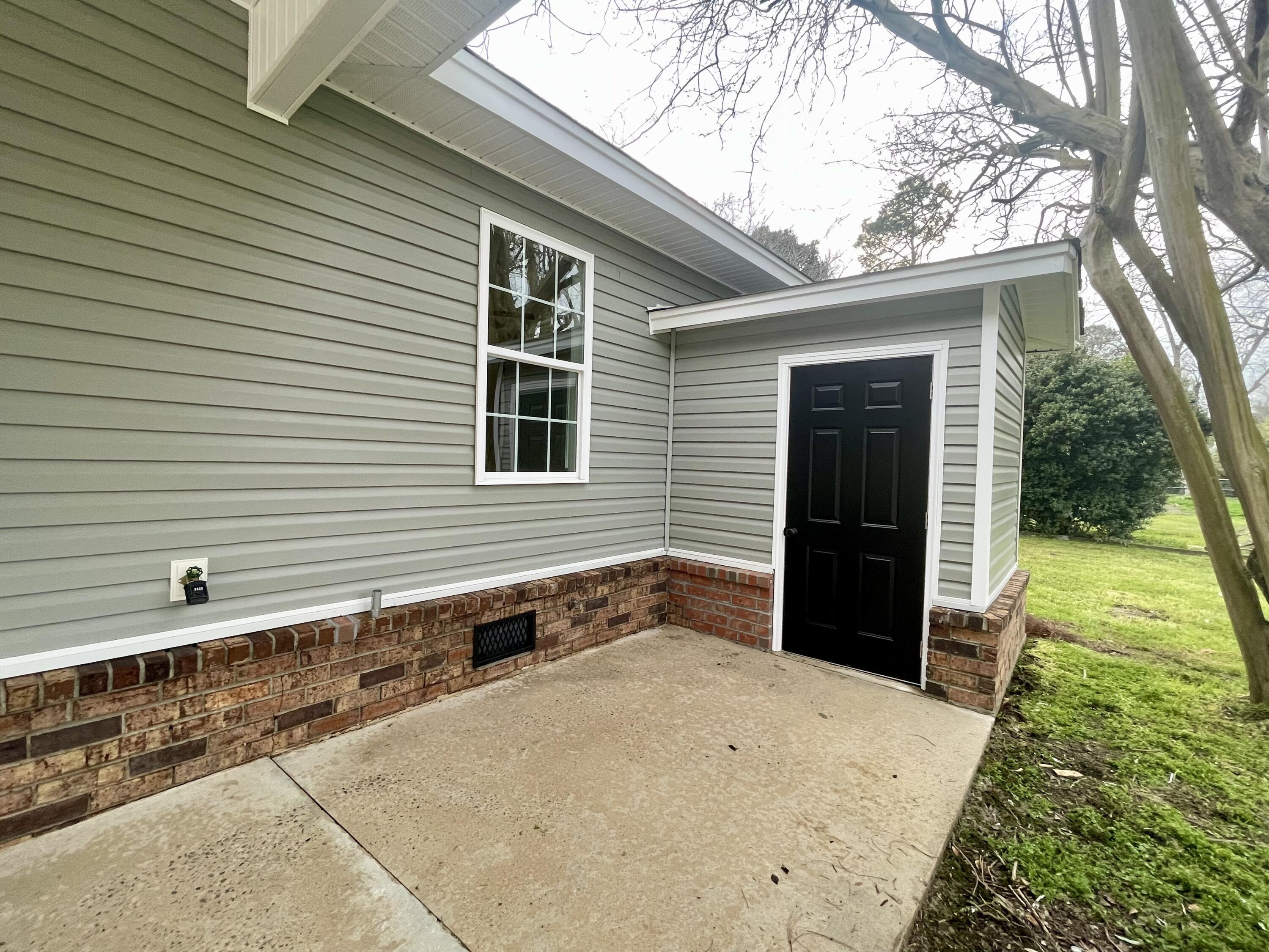 100 Dukes Street St. George, SC 29477 - Photo 19 of 25 storage shed
