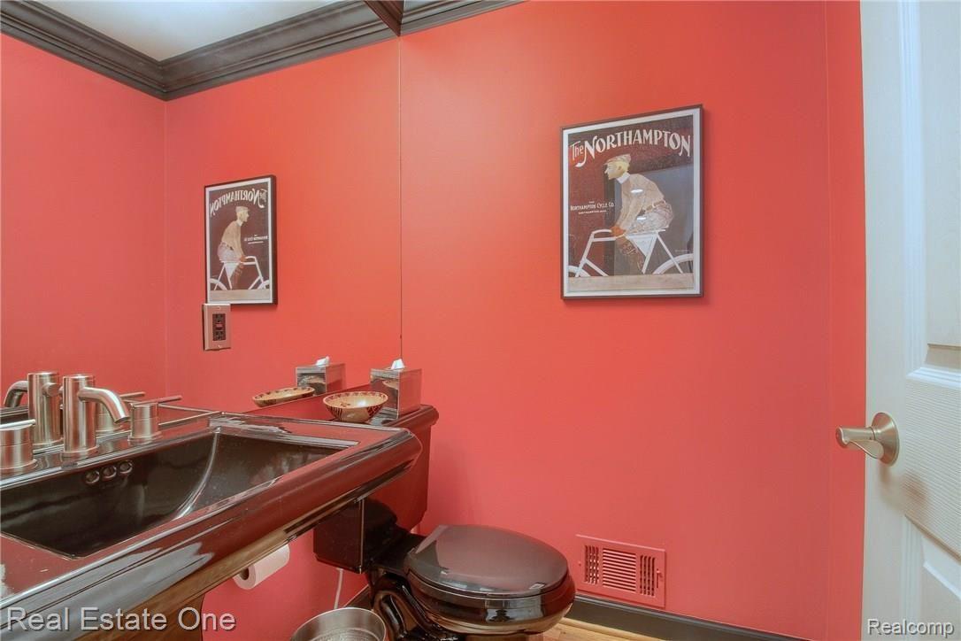 503 1st Street Rochester, MI 48307 - Photo 13 of 30 Half_Bath.jpg