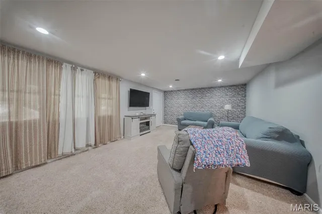 $398,900 | 10575 Stoltz Drive, Rolla, MO 65401