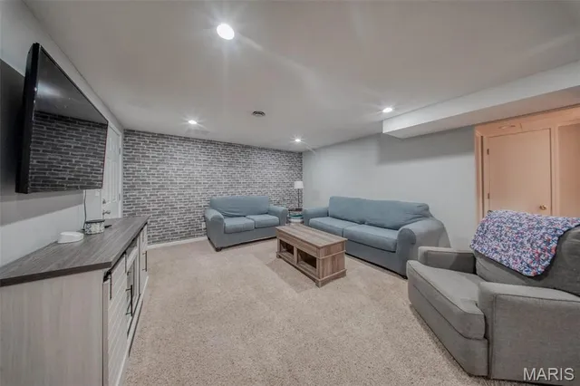 $398,900 | 10575 Stoltz Drive, Rolla, MO 65401