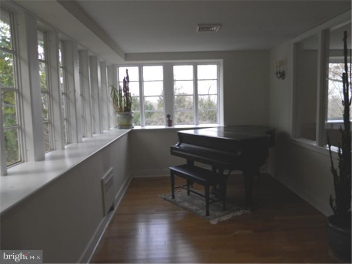 525 Clothier Springs Road Malvern, PA 19355 - Photo 7 of 19 Gallery Image 7