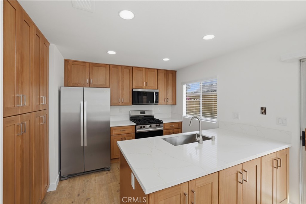 11 Fairside Irvine, CA 92614 - Photo 13 of 40