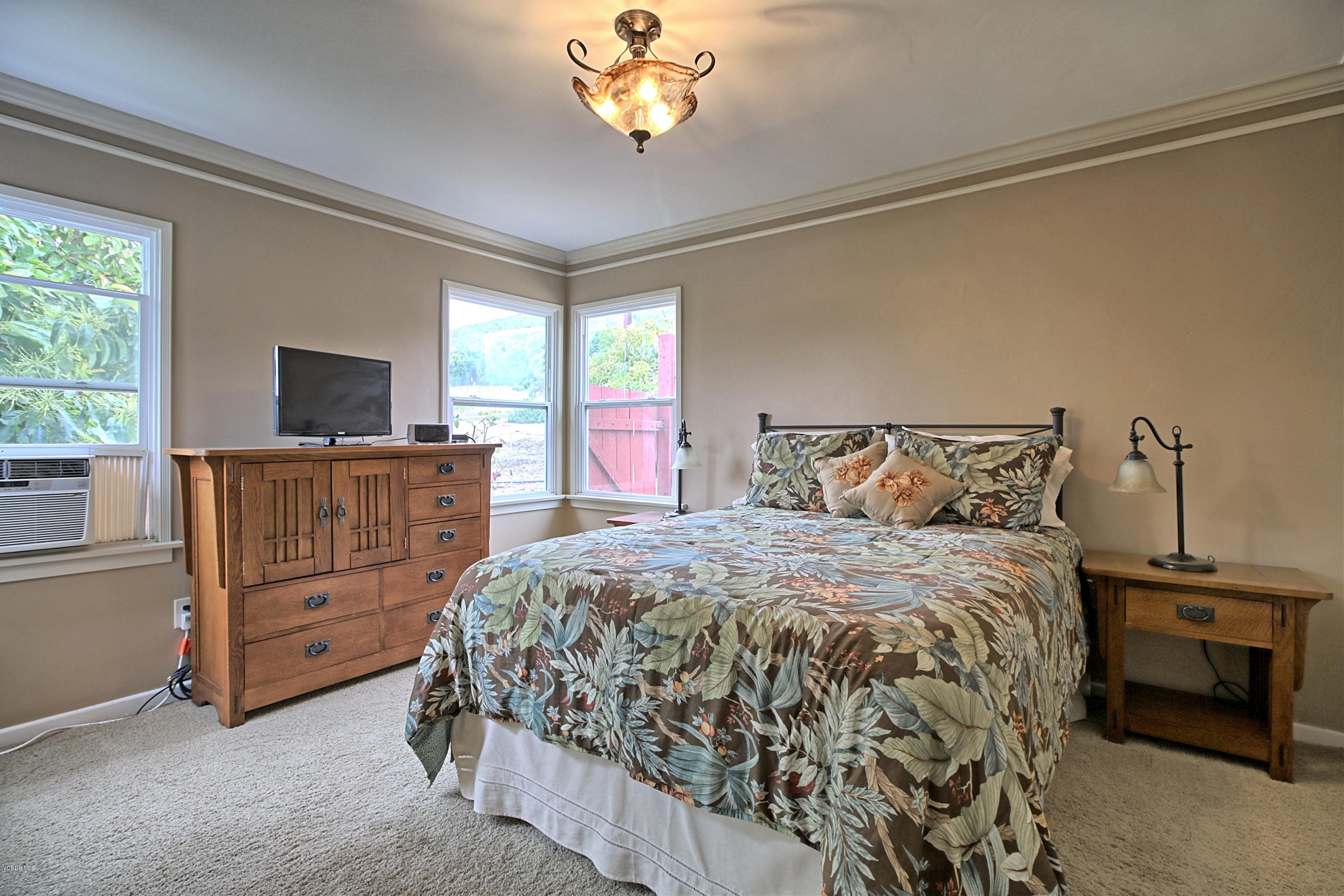 604 Hall Road Santa Paula, CA 93060 - Photo 16 of 35 0112