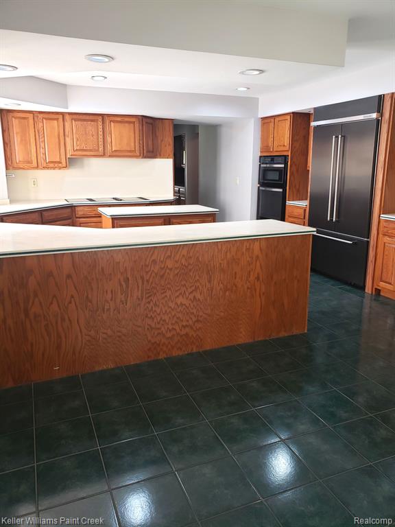 582 West Hamlin Road Rochester, MI 48307 - Photo 12 of 37