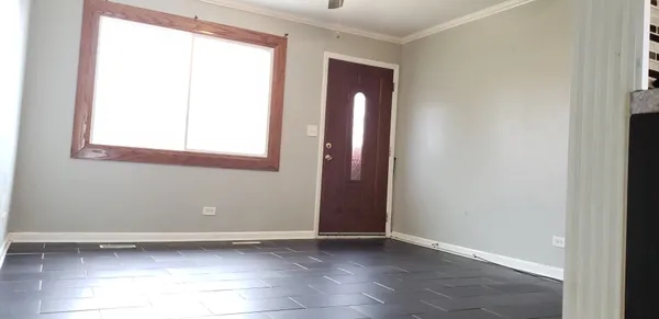 $2,550 | 239 Malibu Drive, Bolingbrook, IL 60440