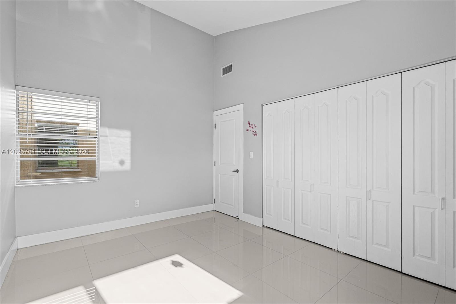14357 Kendale Lakes Circle Miami, FL 33183 - Photo 40 of 67