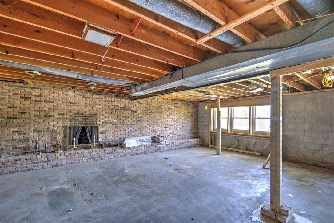 2130 Gary Court Decatur, IL 62526 - Photo 29 of 36 Gallery Image 29