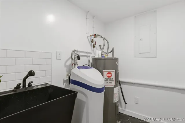 $470,000 | 4643 Wyrick Drive, Osage Beach, MO 65065