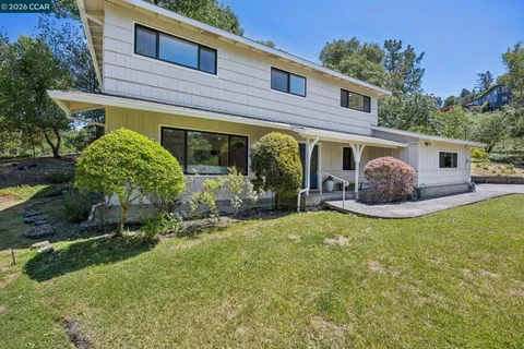 $1,395,000 | 135 Canon Drive, Orinda, CA 94563
